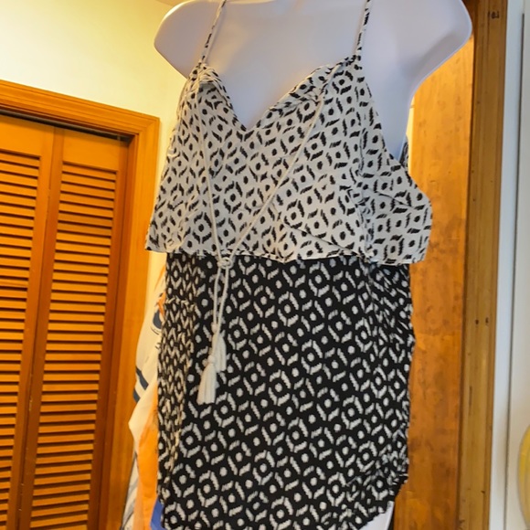 Top - Picture 1 of 4